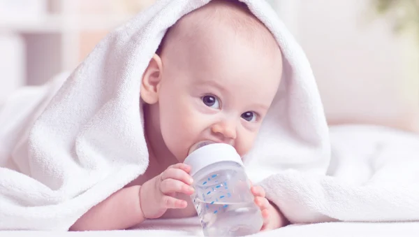 Давать ли воду новорожденному