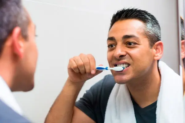 Как сохранить зубы и десны здоровыми