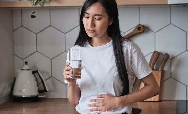 Бурление и урчание живота Урчание и бурление живота у женщины