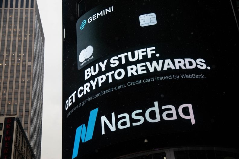 Lawmakers, new finance watchdog take aim at crypto license backlog