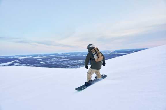 Photo usage rights only for Finnair marketing