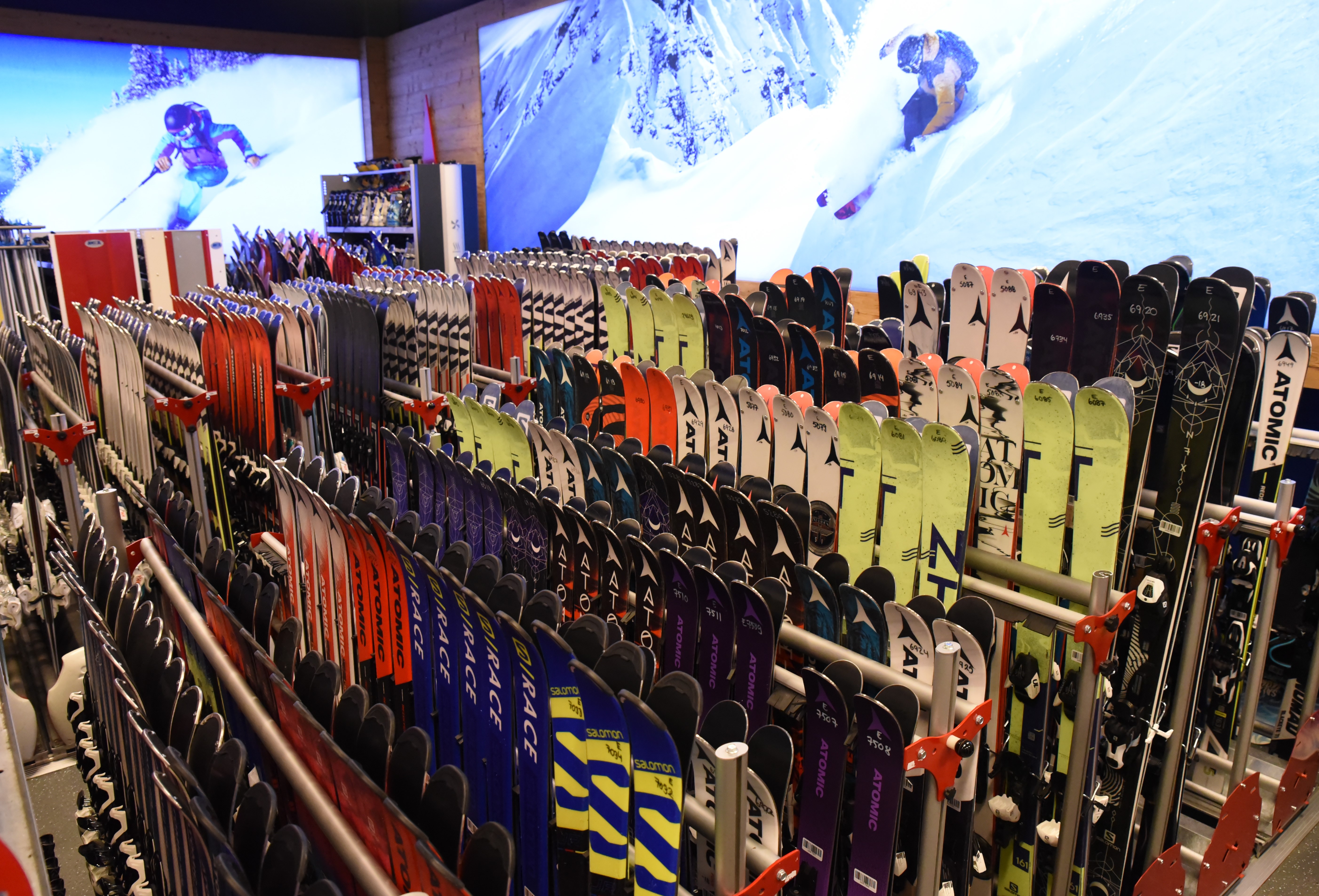 levi snowboard rental