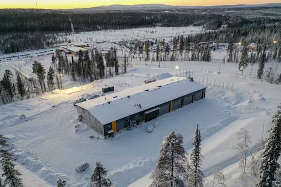 levi ski resort huoltohalli