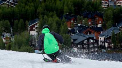 Levi front slopes skier
