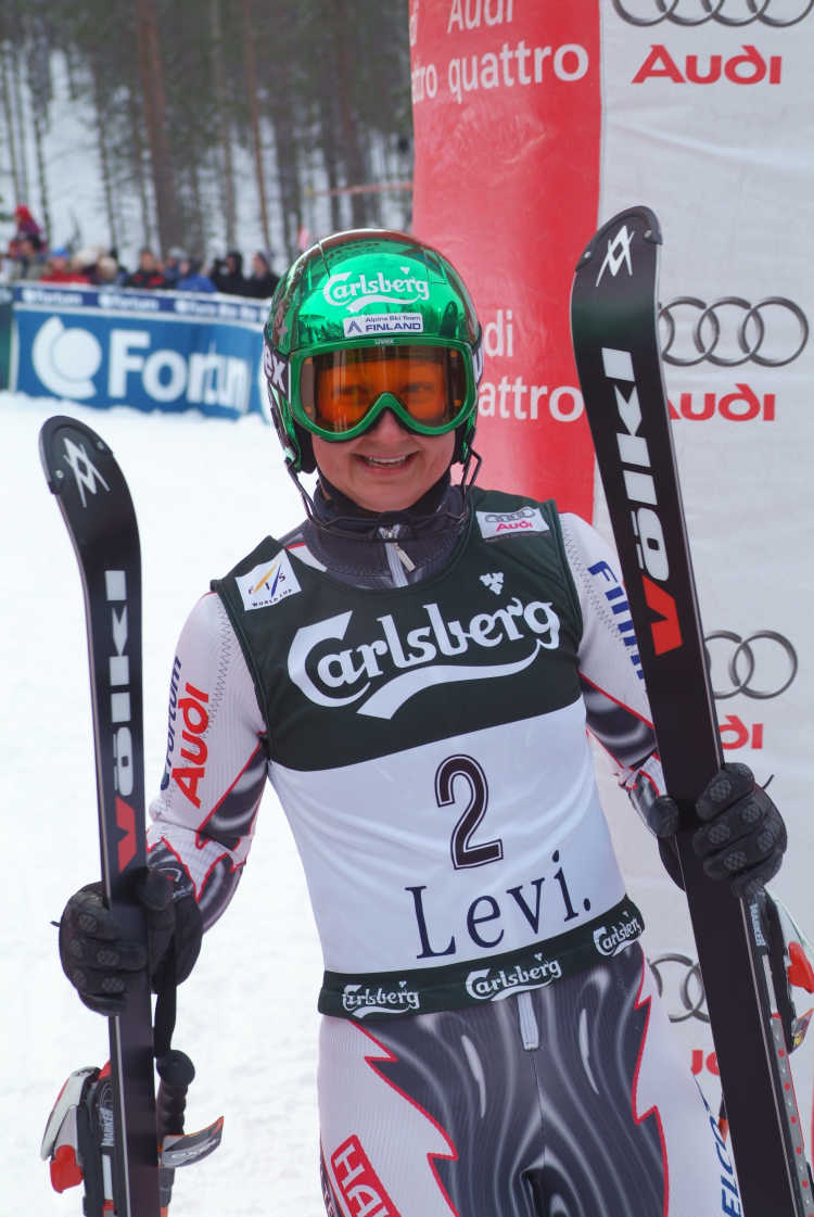 Tanja Poutiainen nousi Levillä palkintokorokkeelle useasti. Levi Ski Resortin arkisto.