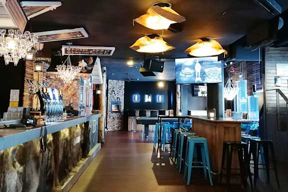 Pub-Holmola3