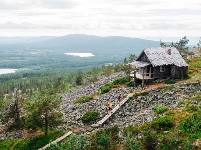 Keskikesä joulupukin mäkki