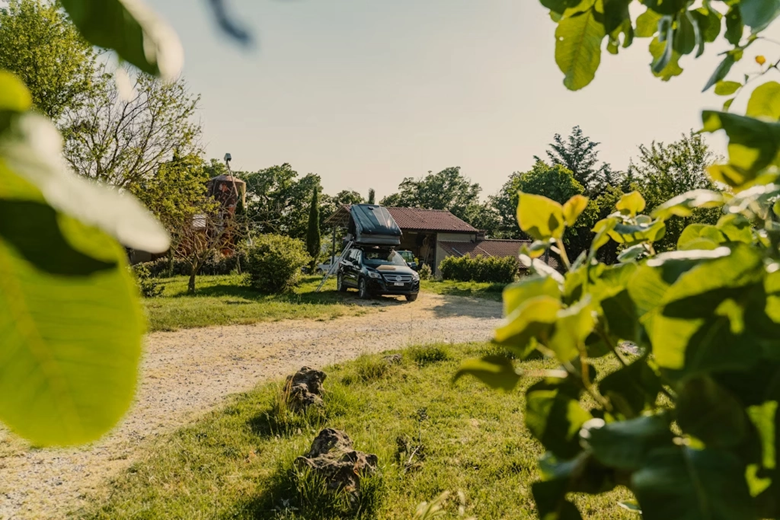 Camper auf einem Bauernhof in der Toskana