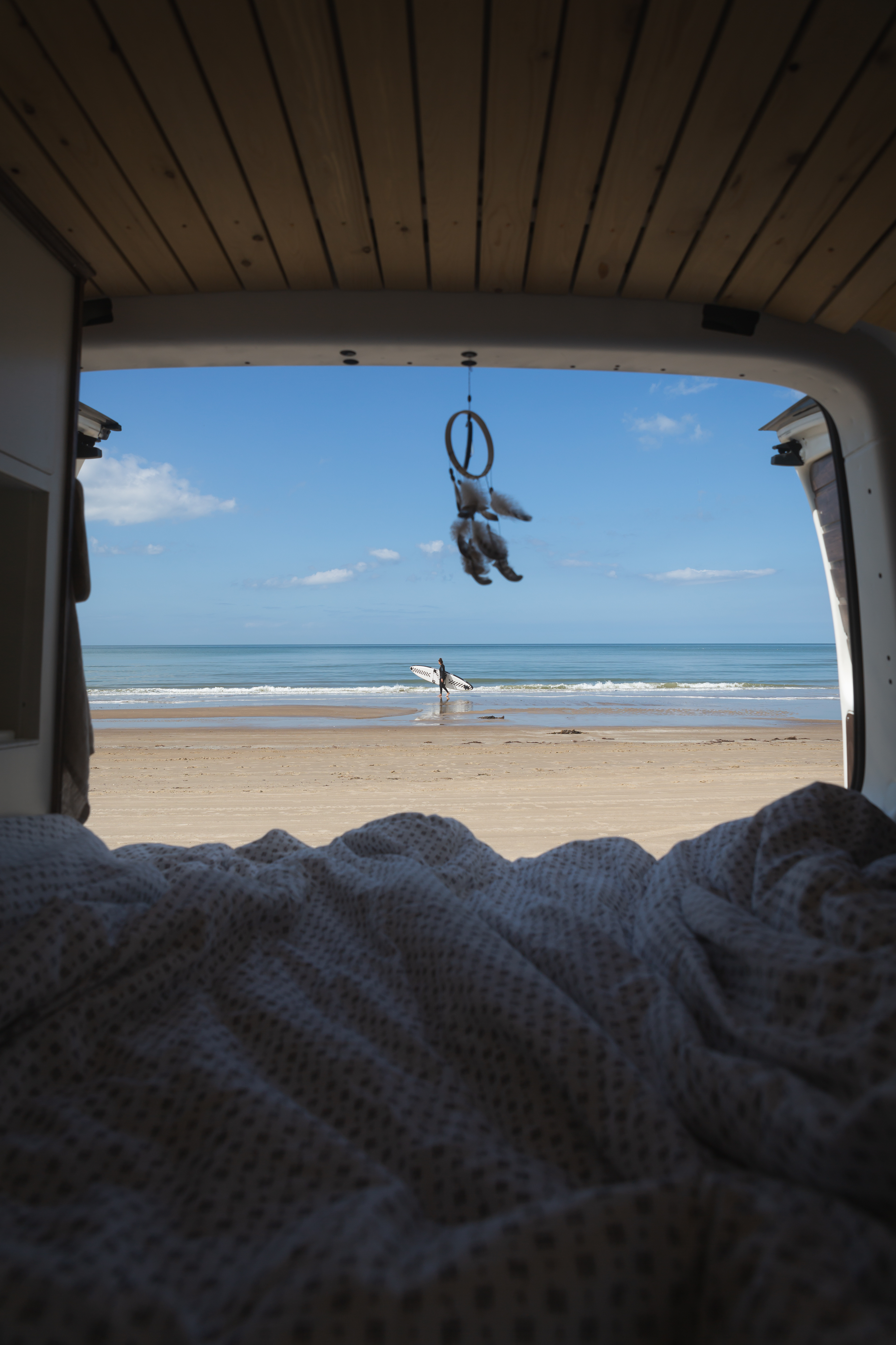 Blick aus dem Camper auf das Meer