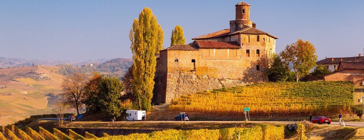 Le migliori destinazioni autunnali in camper: viaggi tra colori, natura e relax