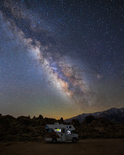 Camper in USA unter dem Sternenhimmel