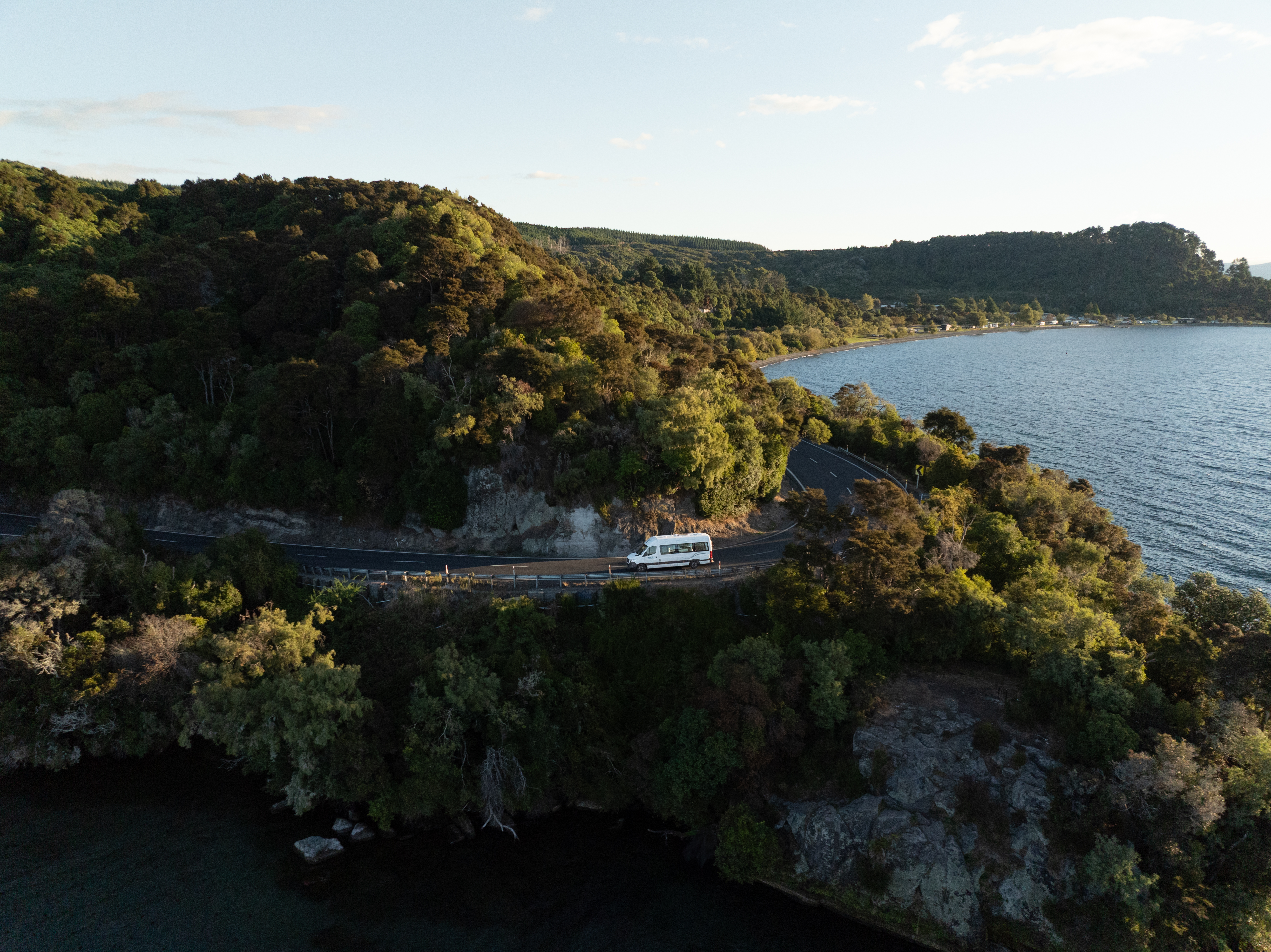 Wohnmobil auf Neuseelands Nordinsel am Lake Taupo