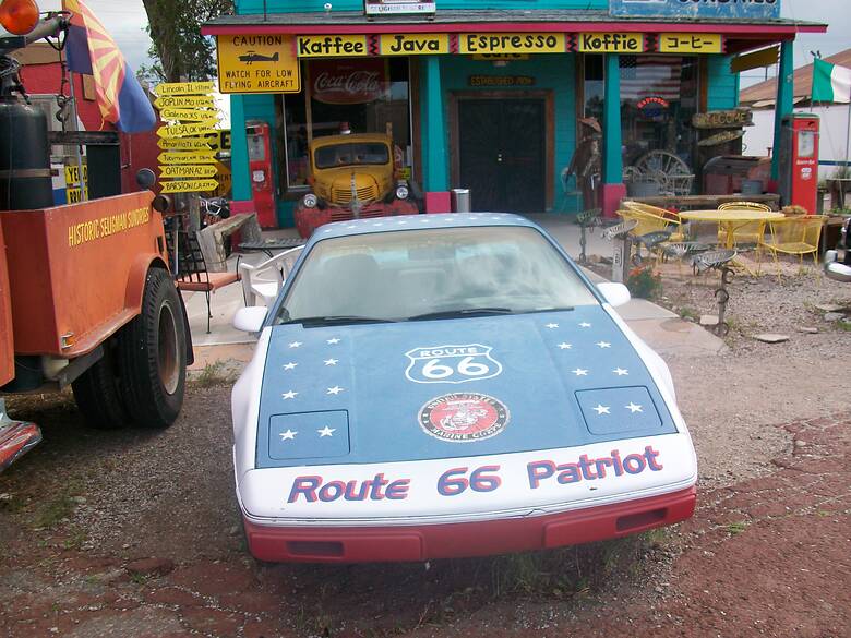 Die Orte an der Route 66 sind etwas kitschig, aber unglaublich kultig.