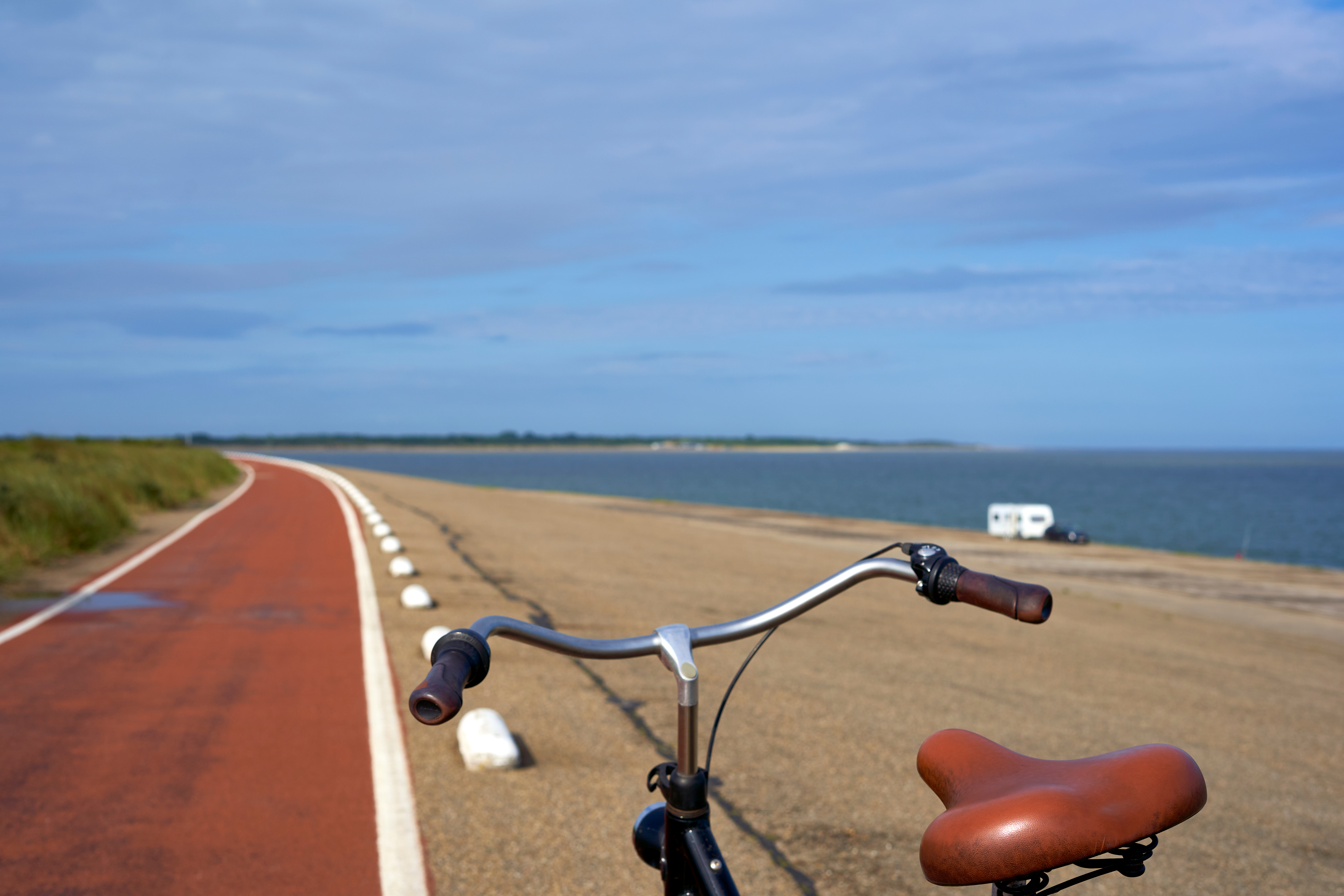 Fietsroute langs de zee in Zeeland