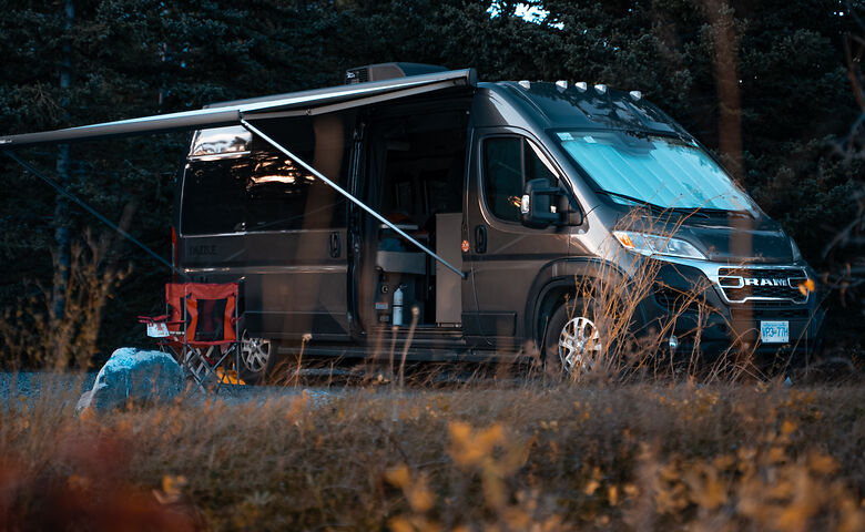 Camper zur Blütezeit in Kanada