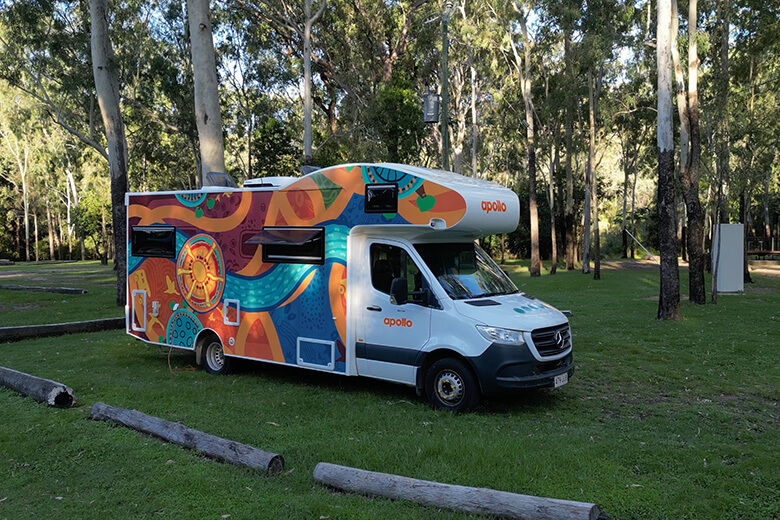 Wohnmobil vom Vermieter Apollo in Australien auf einem Campingplatz