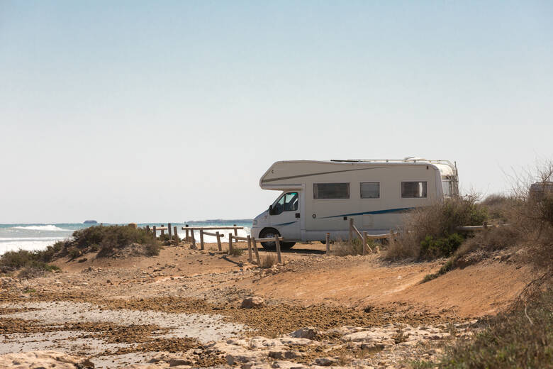 Mit dem Wohnmobil in Spanien am Strand 