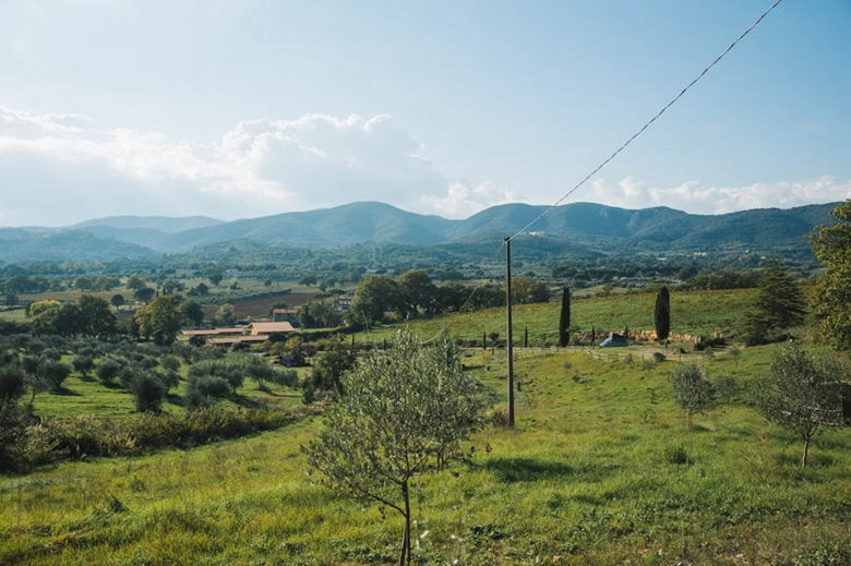 Naturcampingplatz in Italien mit Blick auf die Berge