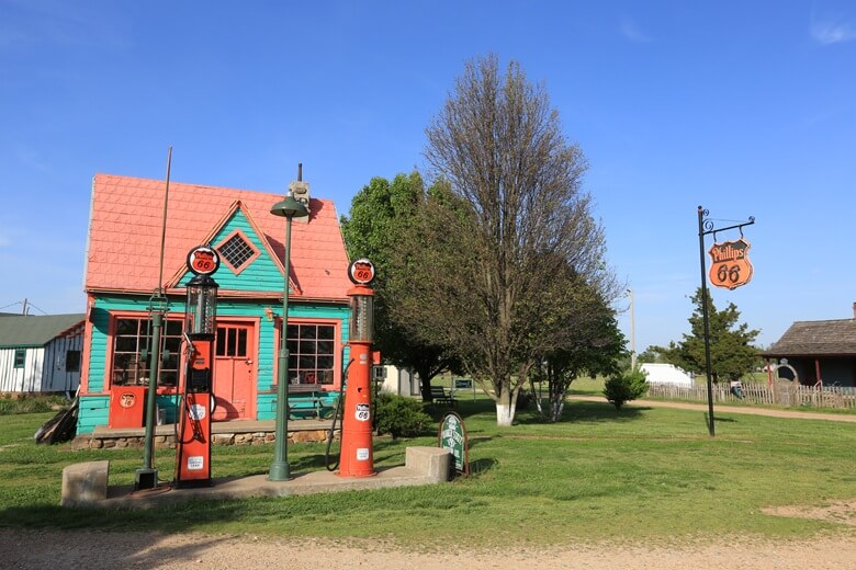 Alte Tankstelle auf der Route 66 in den USA