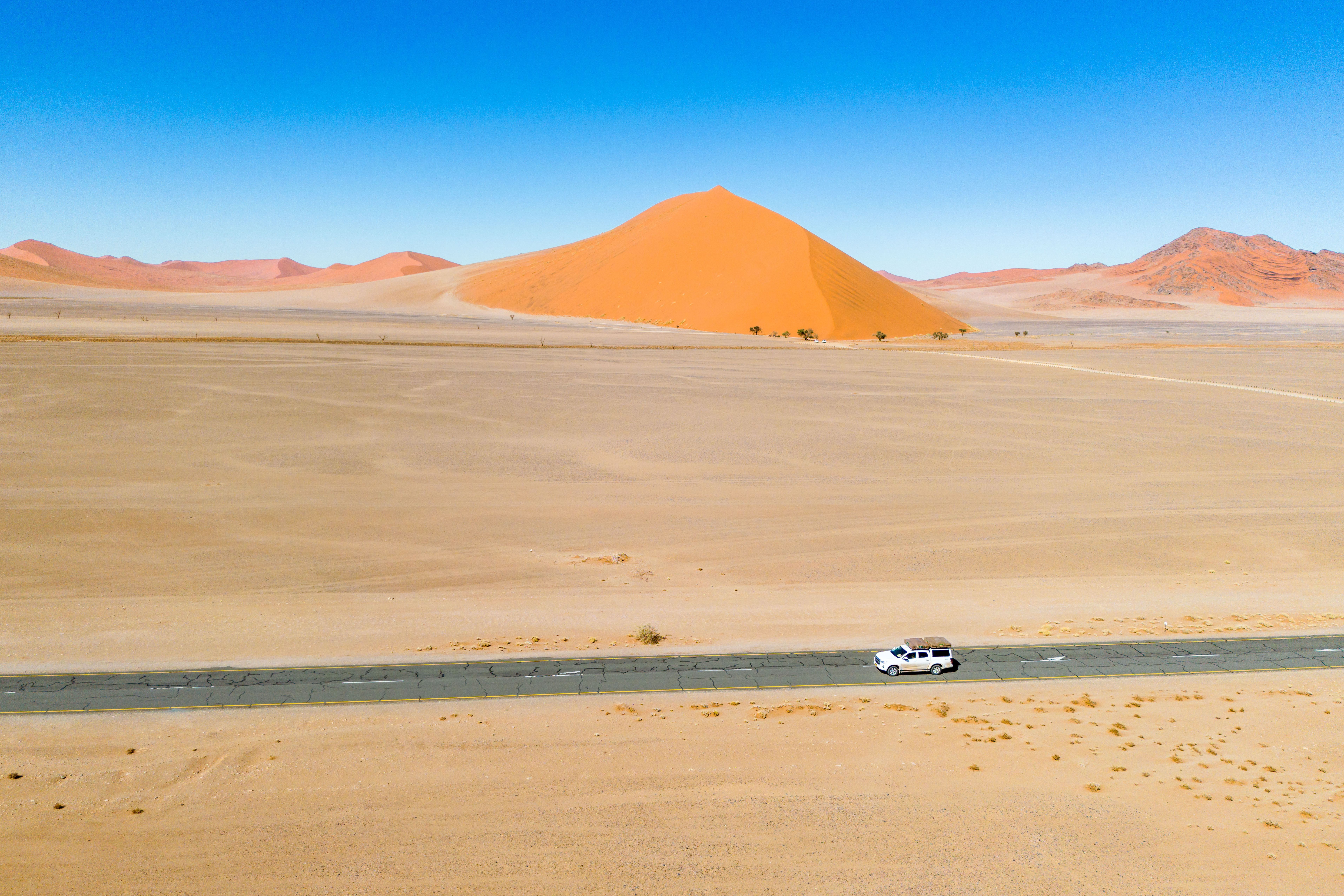 Camper in Sossusvlei in Namibia 