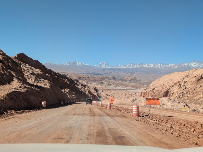 Blick aus dem Camper auf die Atacama-Wüste