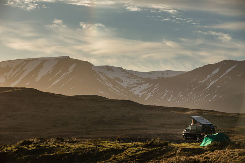 Camper in den schottischen Highlands