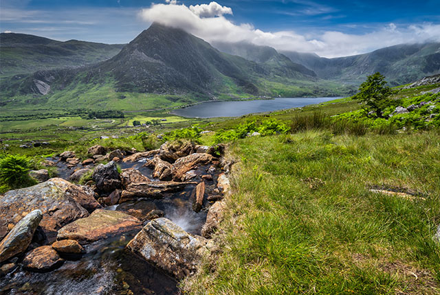 Tryfan Berg und Llyn Ogwen Snowdonia Wales