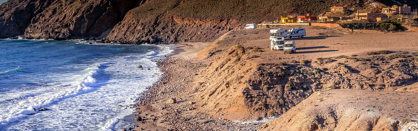 Camping in Andalusien: Die 10 schönsten Campingplätze für euren Urlaub