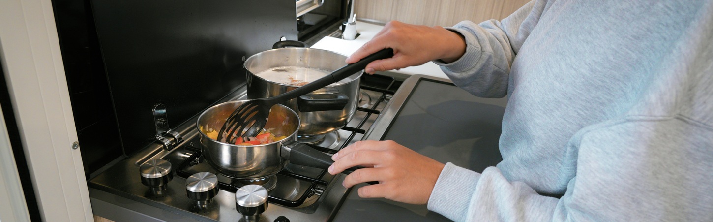 Kochen im Wohnmobil: Tipps und Rezepte für unterwegs