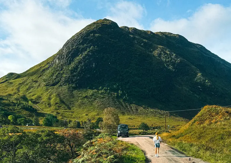 Camper in den schottischen Highlands