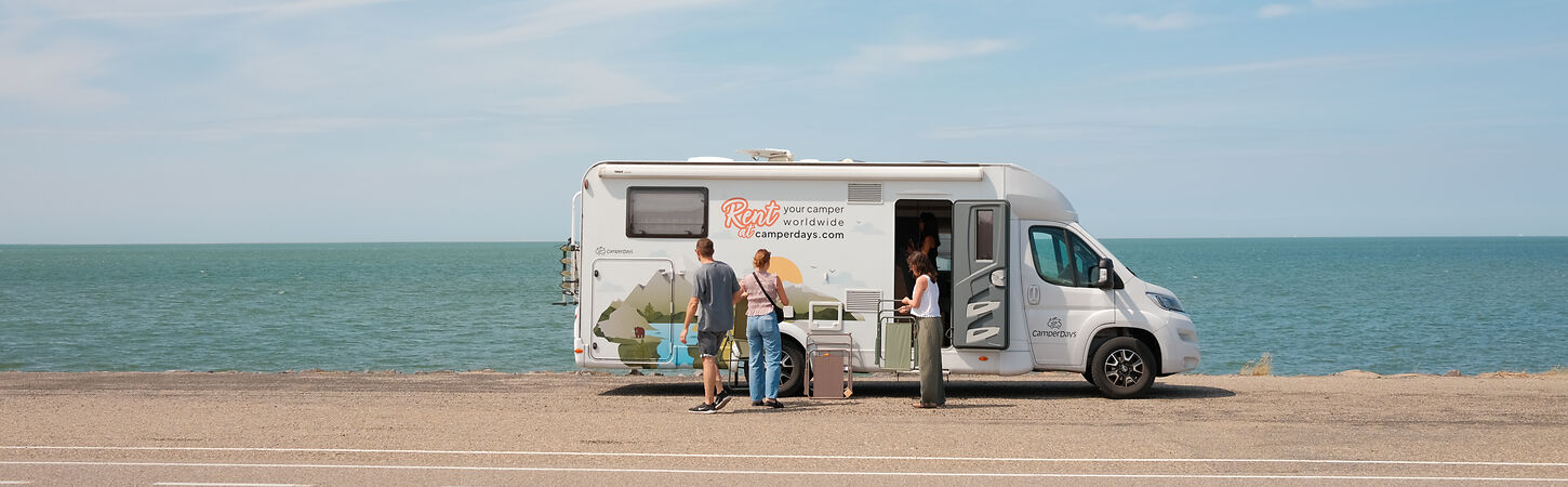 Come parcheggiare un camper a noleggio: guida pratica per imparare subito
