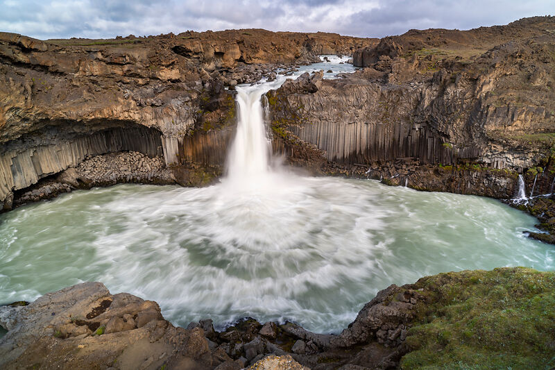 Wasserfall Aldeyjarfoss in Islands Hochland 