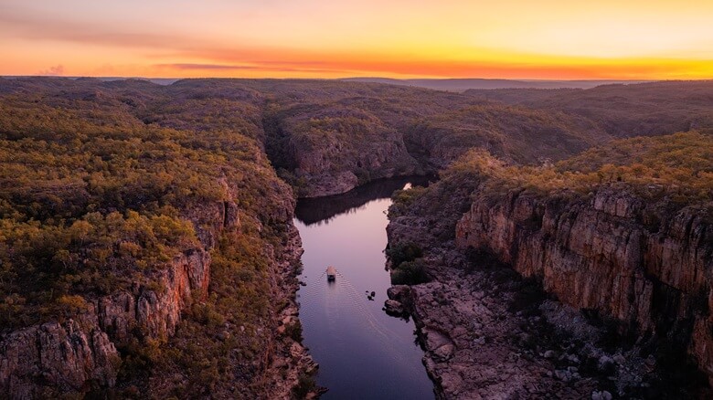 Sonnenuntergang über einer Schlucht im Nitmiluk-Nationalpark, Nordaustralien