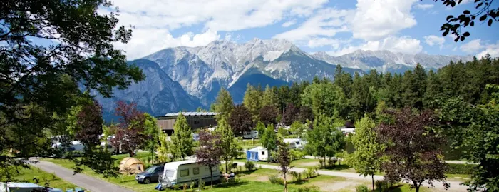 Austria in camper: guida completa con itinerari tra Alpi, laghi e città storiche