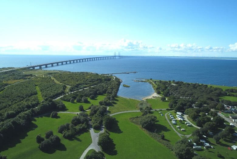 Camping in Südschweden bei mit Blick auf die Öresundbrücke