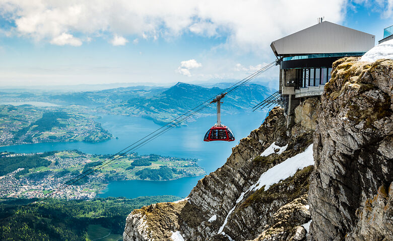 Pilatus Kulm und Seilbahn, Gipfel über dem Vierwaldstättersee