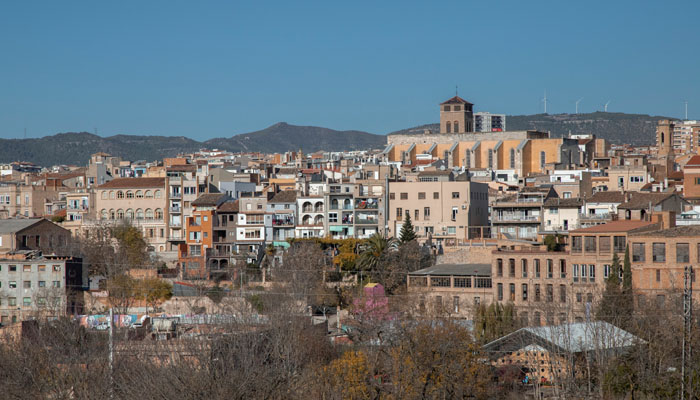 Paisaje urbano del casco antiguo de Igualada en la provincia de Barcelona, Cataluña