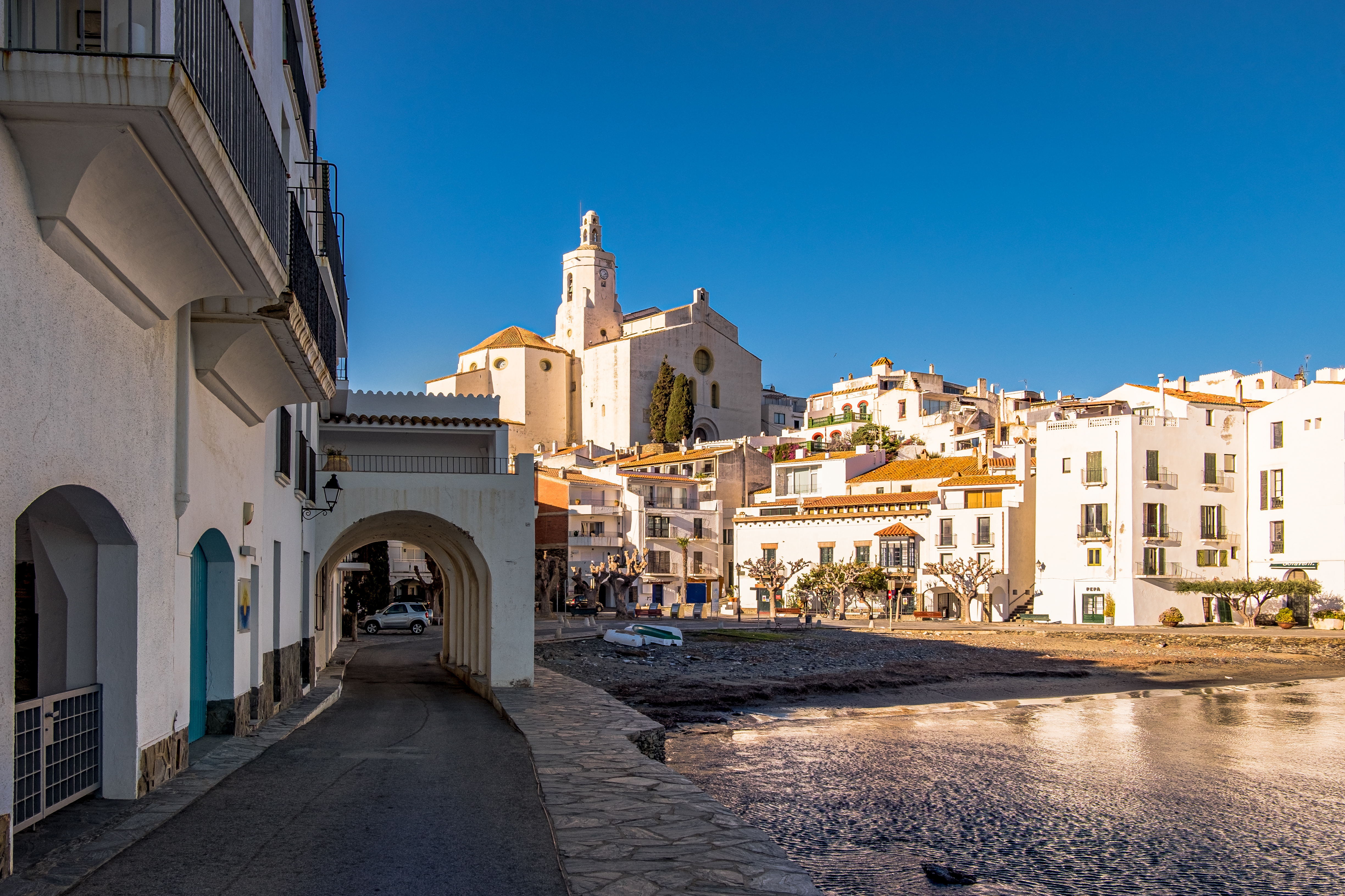 Playa en Cadaqués, en la Costa Brava