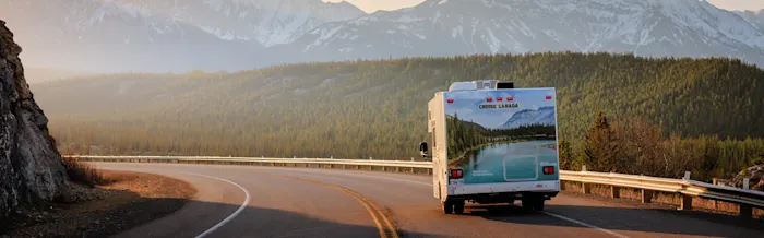 Hauteur d’un camping-car : Ce qu’il faut savoir avant de louer votre véhicule