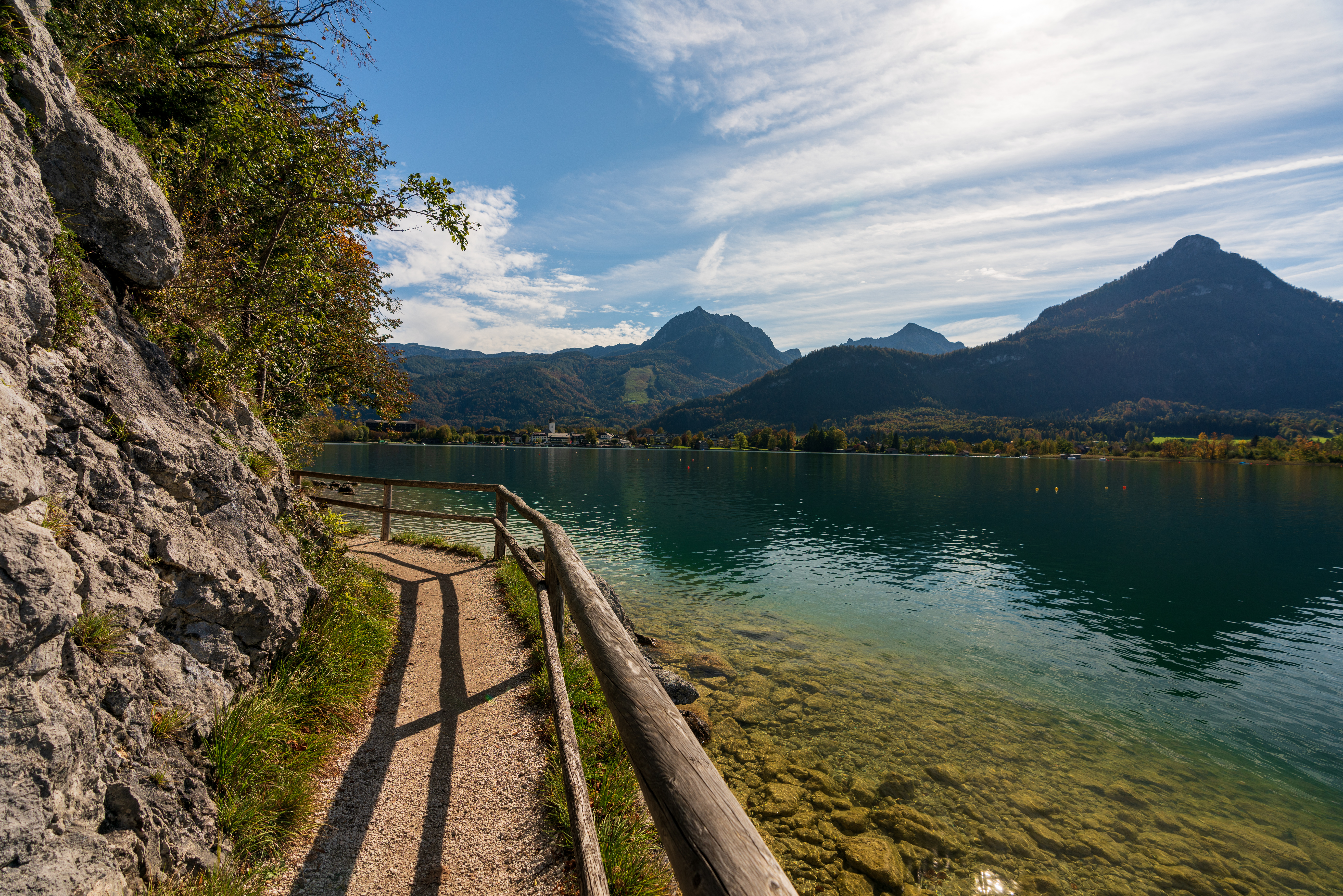 Seerundwanderung am Wolfgangsee in Österreich