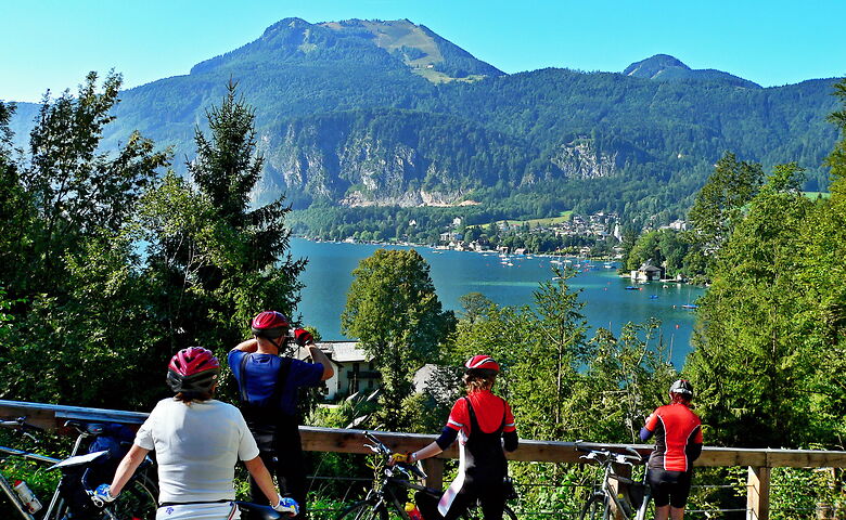 Radfahren am Wolfgangsee in Österreich