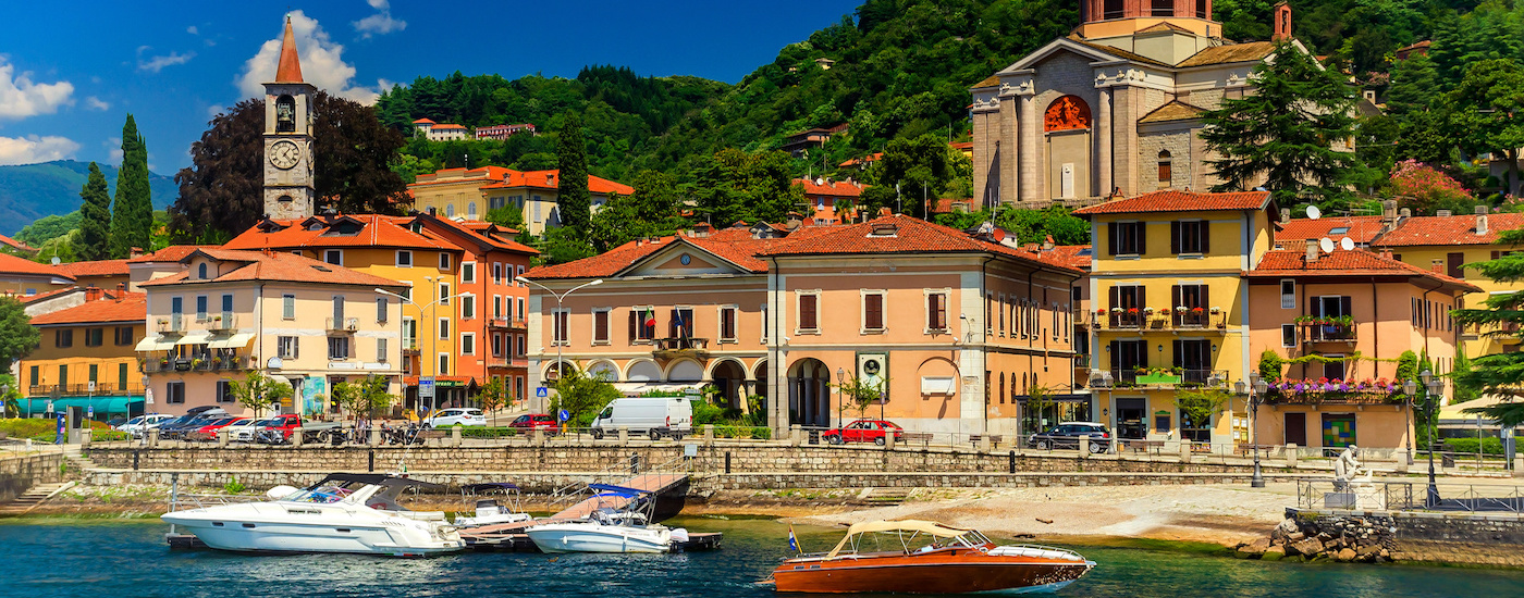 Porto di Laveno sul Lago Maggiore, Lombardia, Italia