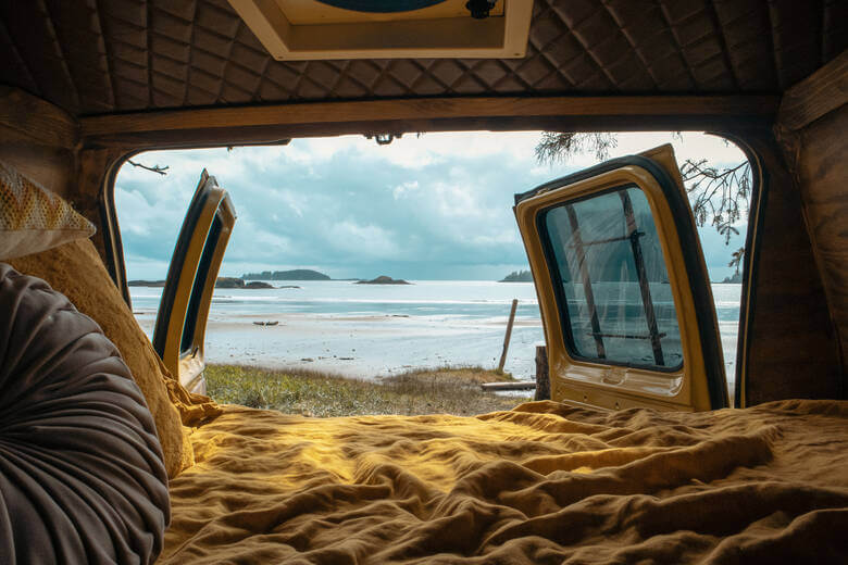 Camper am Meer auf Vancouver Island
