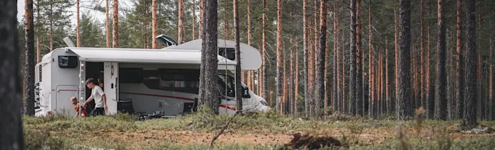 Camping mit Kindern: Tipps zum Familienurlaub mit Wohnmobil