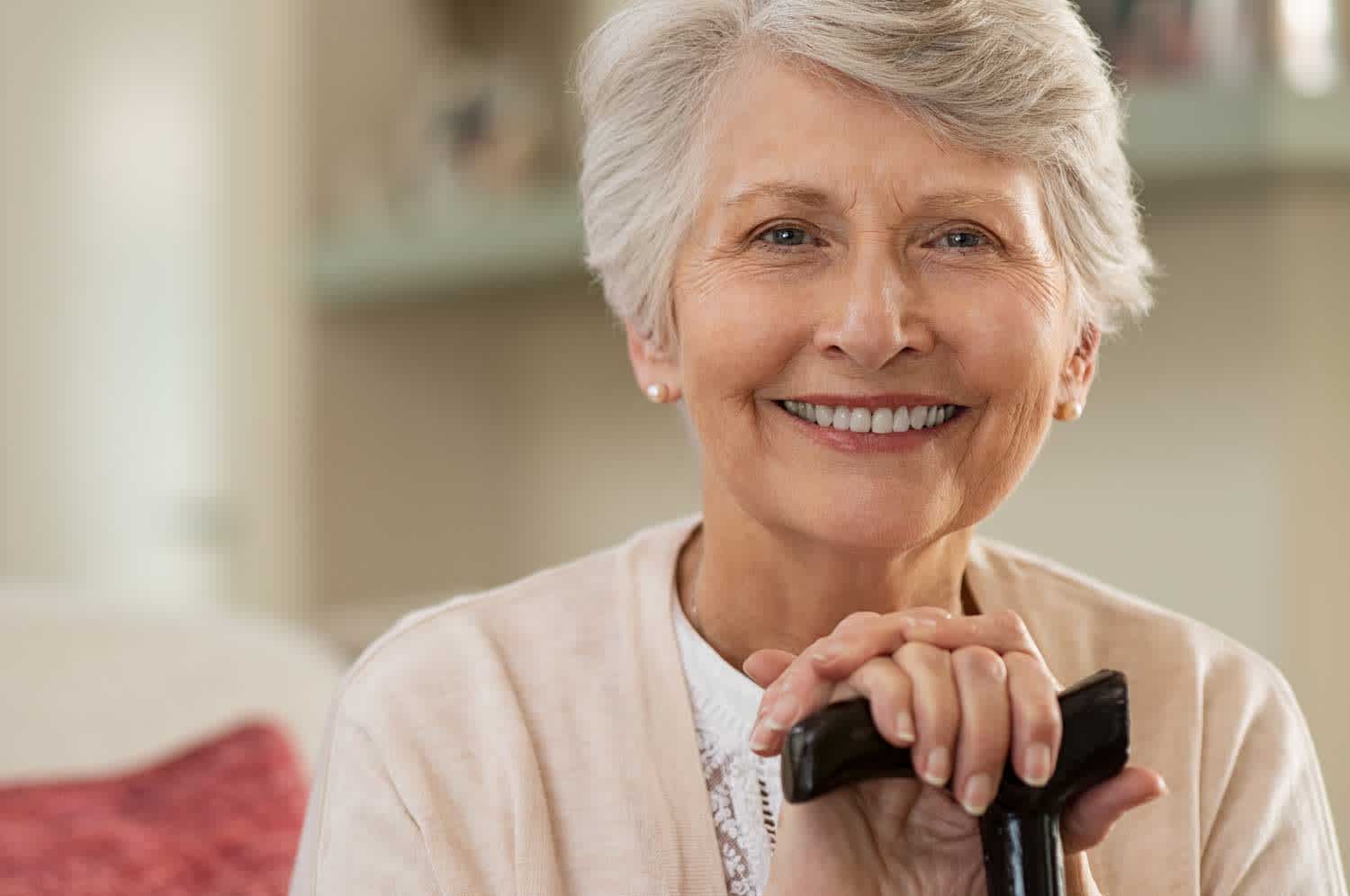 Signora con il bastone