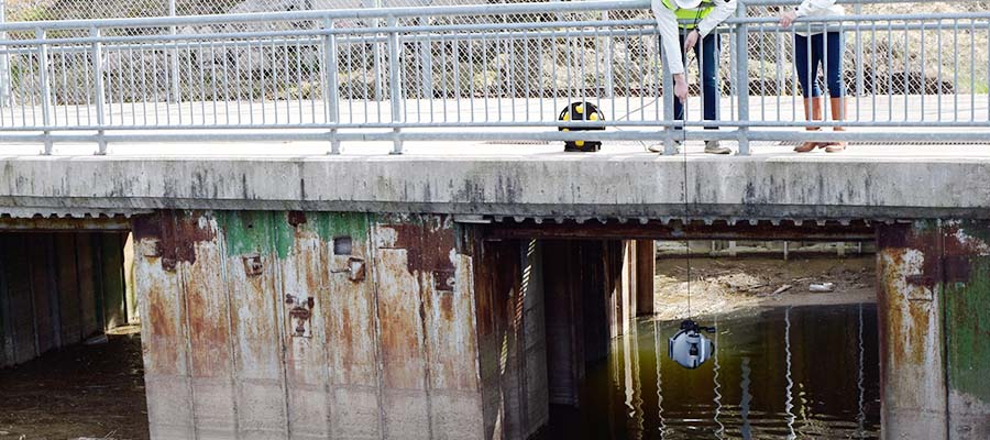 aging infrastructure-underwater drone bridge inspection