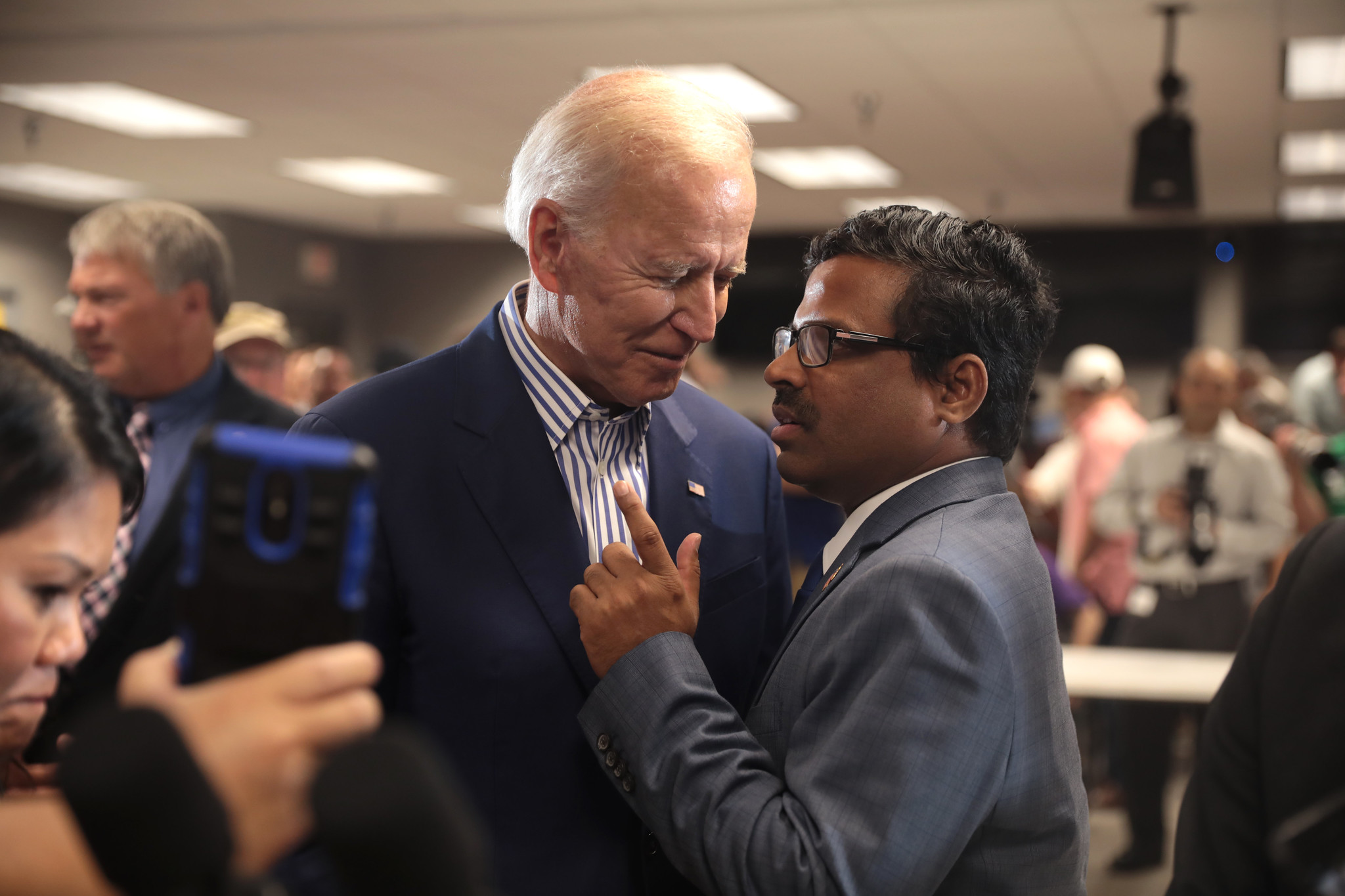 New Survey Breaks Down The Indian American Vote The Juggernaut