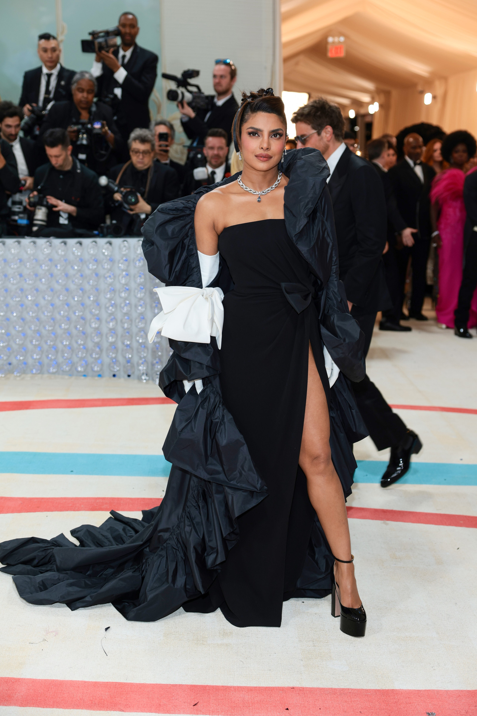 The Met Gala: Who Goes, Who Hosts, and Who Decides the Theme