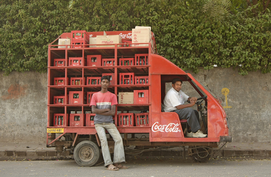 first coca cola factory in india