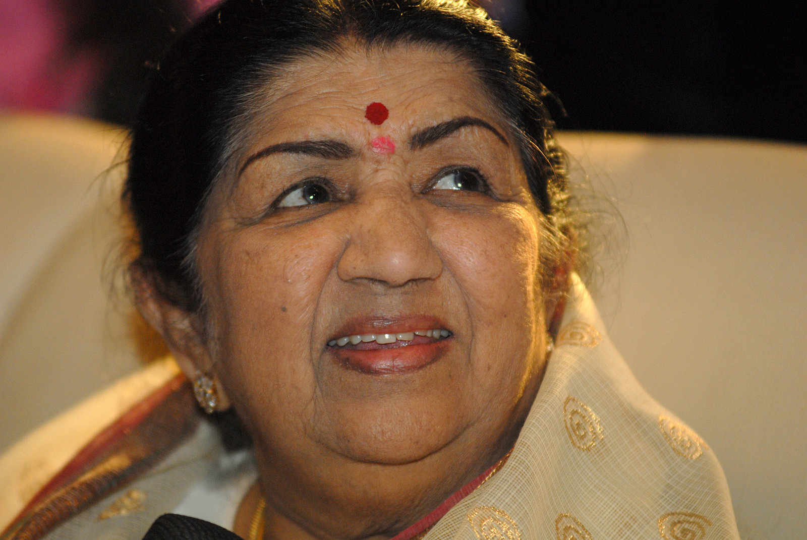 Lata Mangeshkar: The Voice of the Nation, In Good Times and Bad | The ...